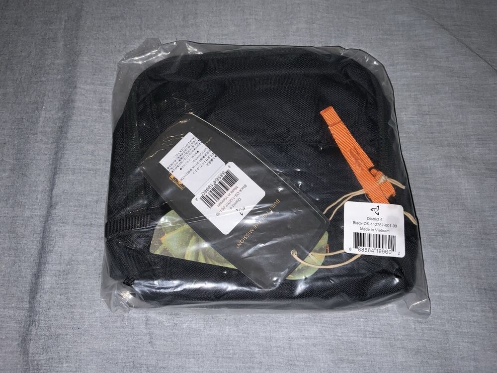 MYSTERY RANCH - District 4 Crossbody or Hip Bag - Black - New From Japan
